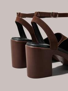 Styleloop Giày sandal nữ mũi vuông đế da PU đính hạt tròn vàng, chất liệu nhung, thời trang, đơn giản, thoáng khí và thoải mái, có khóa cài, thích hợp cho các bữa tiệc và liên hoan hàng ngày, kiểu dáng bohemian, mang đến không khí nghỉ dưỡng, là món đồ không thể thiếu cho những chuyến du lịch mùa hè. - màu nâu - Xem 4