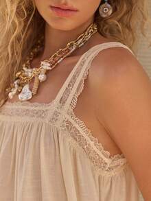 Freevana Đầm mini babydoll màu trắng kem lãng mạn phong cách Boho dành cho nữ - Cổ vuông, phối ren, dáng chữ A xòe rộng, xếp ly, chân váy xếp tầng với chi tiết ren, nhẹ nhàng, thoáng mát, thích hợp cho kỳ nghỉ hè, đi biển, hẹn hò, đêm tân hôn. - Màu be - Xem 7