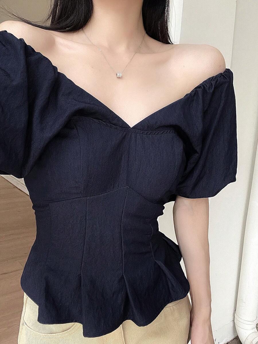 Áo kiểu nữ cổ chữ V ôm sát tay cánh hoa - trắng - Xem 1