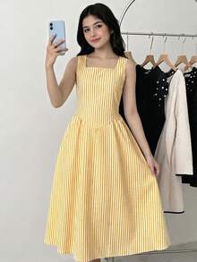 SHEIN Đầm dài ngang gối thanh lịch, cổ vuông, không tay, kẻ sọc xanh trắng, kiểu dáng dành cho thiếu nữ đi nghỉ mát. - Màu vàng - Xem 4