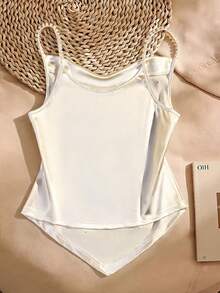 GlowEve CURVE Áo hai dây nữ thanh lịch, thoải mái, chất liệu satin cao cấp, co giãn, cổ áo xếp ly, viền gấu áo được trang trí bằng hạt cườm, trang phục công sở nữ, áo tank top nữ thanh lịch, áo dự tiệc, áo hai dây mùa hè cho nữ, trang phục mùa hè, đồ đi biển, áo tank top đi biển, áo khoác ngoài, trang phục nghỉ mát cho nữ, áo tank top đi nghỉ mát, áo hai dây nữ thường ngày. - trắng - Xem 2