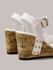 Styleloop Europäischer & amerikanischer Stil braune High Heel Sandalen, Sommer offene Zehe Spitze Hohlmuster Urlaubs Pantoffeln, Slides Outdoor Keilplattform Sandalen für Frauen Frühlingssschuhe Frühlingsferien Ostern - Weiß + Sandalen - View 4