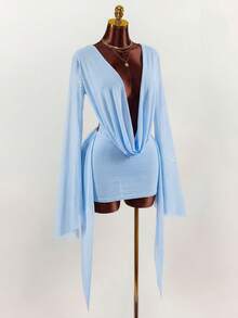 Amplova Gaun Mini Bodycon Nuansa Romantis untuk Liburan, Warna-warna Alami, Kerah Berpotongan Rendah, Lengan Mengembang - Baby Blue - View 3