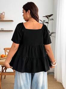 Enliva Blusa de talla grande con cuello cuadrado, ajuste holgado, volantes en capas y manga corta, para Body tipo manzana y redondeado - Negro - Ver 2