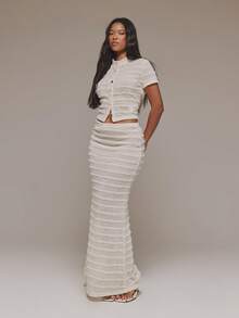 MUSERA Áo tay ngắn kẻ sọc cài cúc phối cùng chân váy maxi ôm dáng, bán cả bộ, dễ thương, phong cách mùa xuân, nghỉ lễ, nữ tính, ngọt ngào. - Màu vàng ngỗng - Xem 3