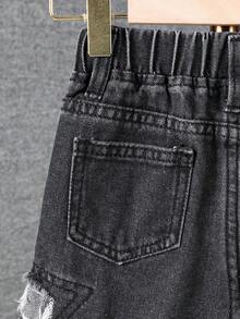 SHEIN 男童牛仔短裤，夏季新品，休闲可爱星星拼接毛边裤脚，松紧腰带，复古做旧水洗，时尚宽松直筒裤型，舒适棉质牛仔面料，适合夏季度假、日常出行和户外活动 - 灰色 - 查看 5