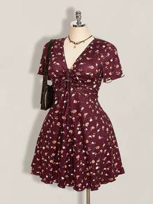 SHEIN ICON 大码女式碎花褶皱休闲短袖连衣裙 - 酒紅色 - 查看 7