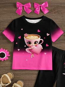 SHEIN Bộ đồ gồm áo thun ngắn tay cổ tròn tay dài và quần ống loe in hình nhân vật hoạt hình dễ thương màu hồng nơ trái tim kiểu cổ điển dành cho bé gái, thích hợp cho mùa hè. - Nhiều màu - Xem 4