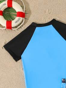 LOONEY TUNES X SHEIN GraphicGems Young Boy Letter & Cartoon Print Contrast Color Short Sleeve Top And Checkered Print Swim Trunks Set - Multicolor - View 5