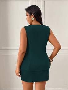 Femmeverse Plus Size Summer Elegant Commuter Gold Button Vest & Mini Skirt Set - Dark Green - View 2