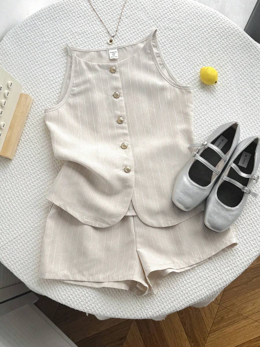SHEIN Bộ đồ thường ngày thoải mái cho bé gái tuổi teen: áo cổ tròn không tay và quần short. - Màu be - Xem 1