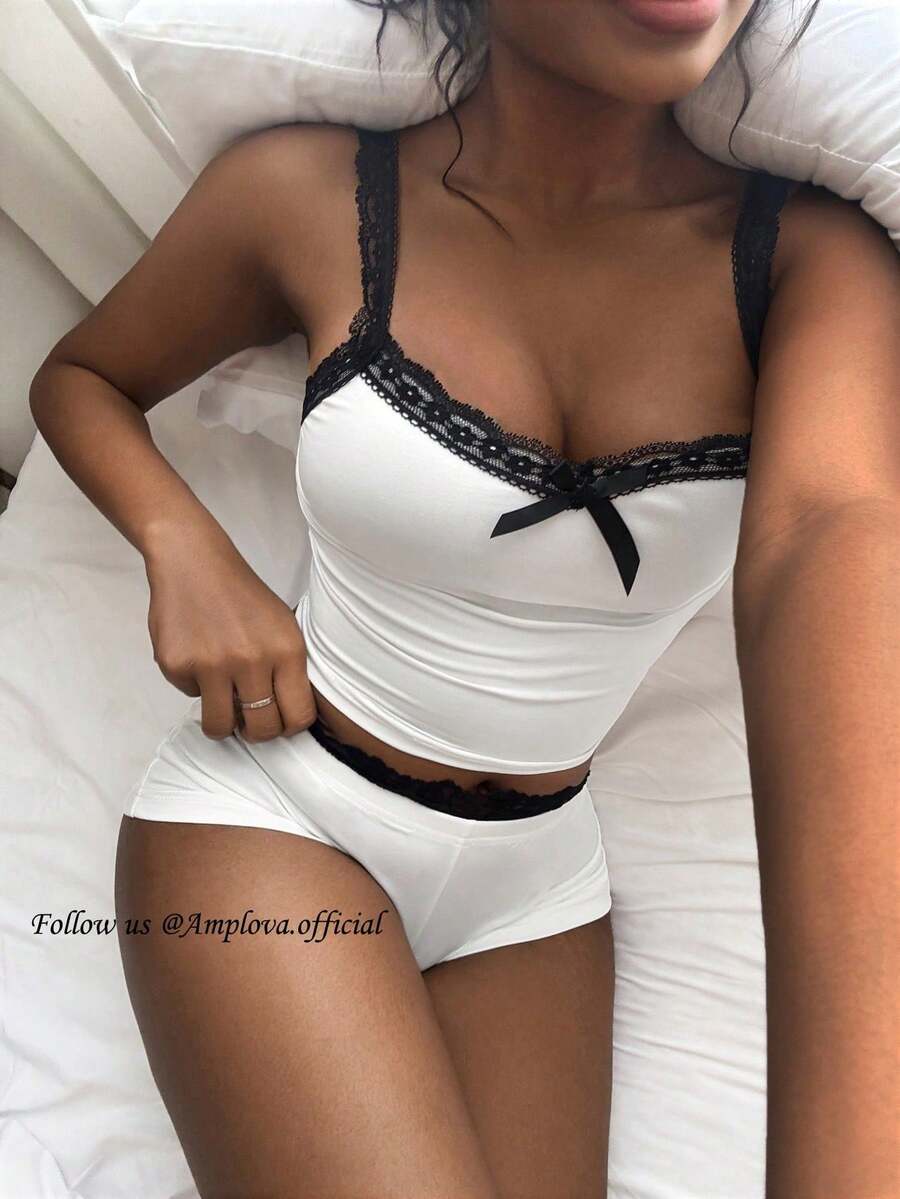 Amplova 2pcs/Set Colorblock Lace Splice Bow Decor Camisole And Ultra Low Waist Lace Splice Foldover Waistband Mini Shorts,Summer Sets