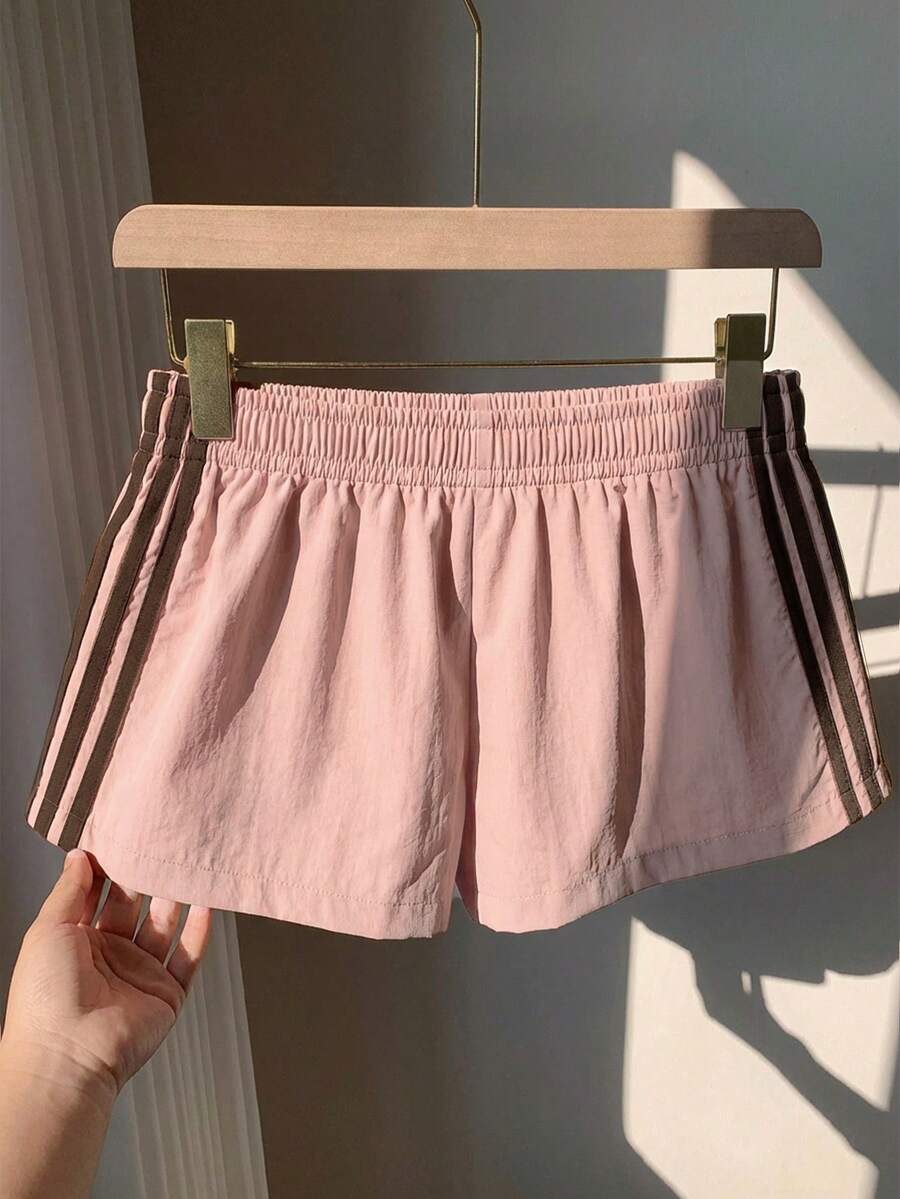 Comfortcana Quần short nữ dáng rộng màu hồng pastel và nâu kẻ sọc tương phản, cạp chun, kiểu dáng thường ngày, thích hợp cho mùa hè. - Màu Hồng baby - Xem 1