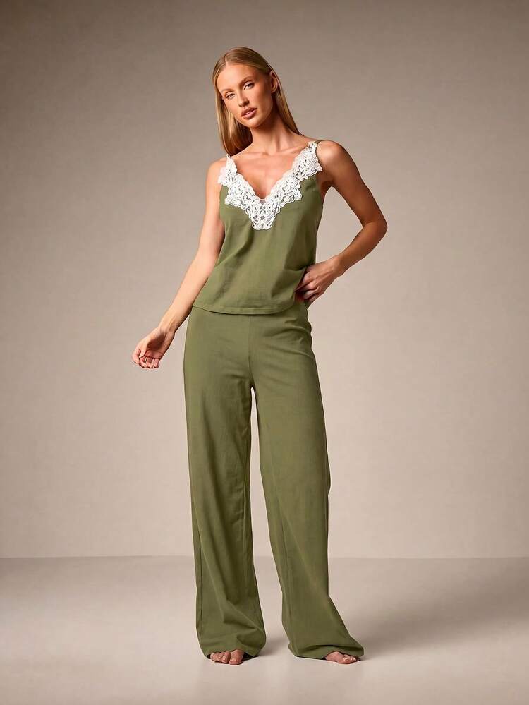 AiiRZ Ensemble de pyjama en satin avec débardeur à bordure en dentelle et pantalon large pour un vêtement de nuit et de détente confortable
