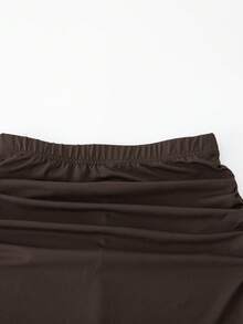SHEIN 这套服装绝对是打造迷人氛围的必备单品！明亮的黄橙渐变色自然吸睛，修身剪裁完美勾勒身材曲线，大朵花卉印花更添精致，弹力面料带来舒适无束缚的穿着体验。无论是约会还是派对，穿上这套服装，你都能轻松展现光彩照人的优雅气质。 - 棕色 - 查看 6