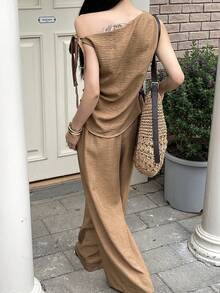 DAZY 女士春夏不对称肩部系带衬衫和宽松亚麻裤两件套休闲度假套装 - 棕色 - 查看 5