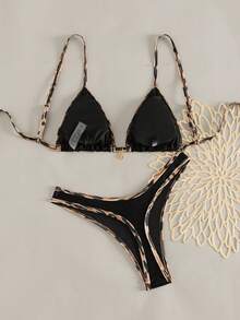 Swim Basics 泳装基础款两件套，春夏海滩度假随机动物纹印花，波浪纹理面料，金色圆盘装饰，细肩带三角文胸搭配高衩丁字裤性感比基尼泳衣（女士款） - 黑色 - 查看 2