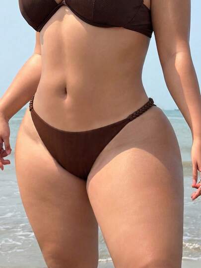 Swim SXY 大码女士夏季纯色亮面面料丁字比基尼泳裤，性感侧边编织腰带，适合海滩度假