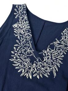 SHEIN LUNE V领刺绣拼接荷叶边连衣裙，春夏休闲度假装 - 彩色 - 查看 4