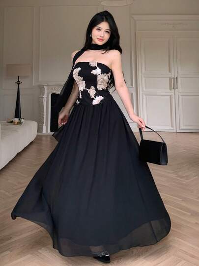 Modelyn 优雅花卉刺绣雪纺无肩带系带连衣裙，黑色
