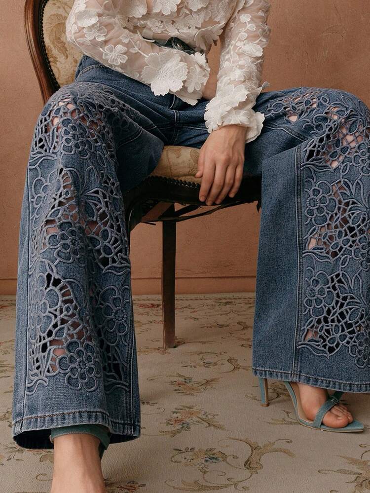 Women's Elegant High-Waisted Hollow Embroidered Straight-Leg Jeans, Blue Plus Size Denim Pants, Suitable For Work Commuting, Daily Wear And Outings
