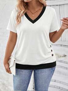 EMERY ROSE Fashionable Casual New Vintage V-Neck Side Hem Pleated Button Contrast Color Plus Size T-Shirt - Multicolor - View 1