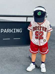 SHEIN 嬰兒男孩/女孩紅白色條紋2件套，字母印花V領短袖上衣與鬆緊腰短褲，夏季休閒海灘街頭風套裝 - 彩色 - 查看 2
