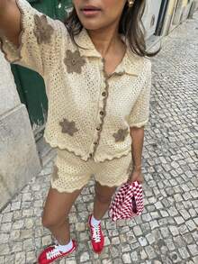 CasuGlow Boho Openwork Knit Flower Applique & Wooden Buttons Cardigan & Shorts Cover Ups - Krem - View 5