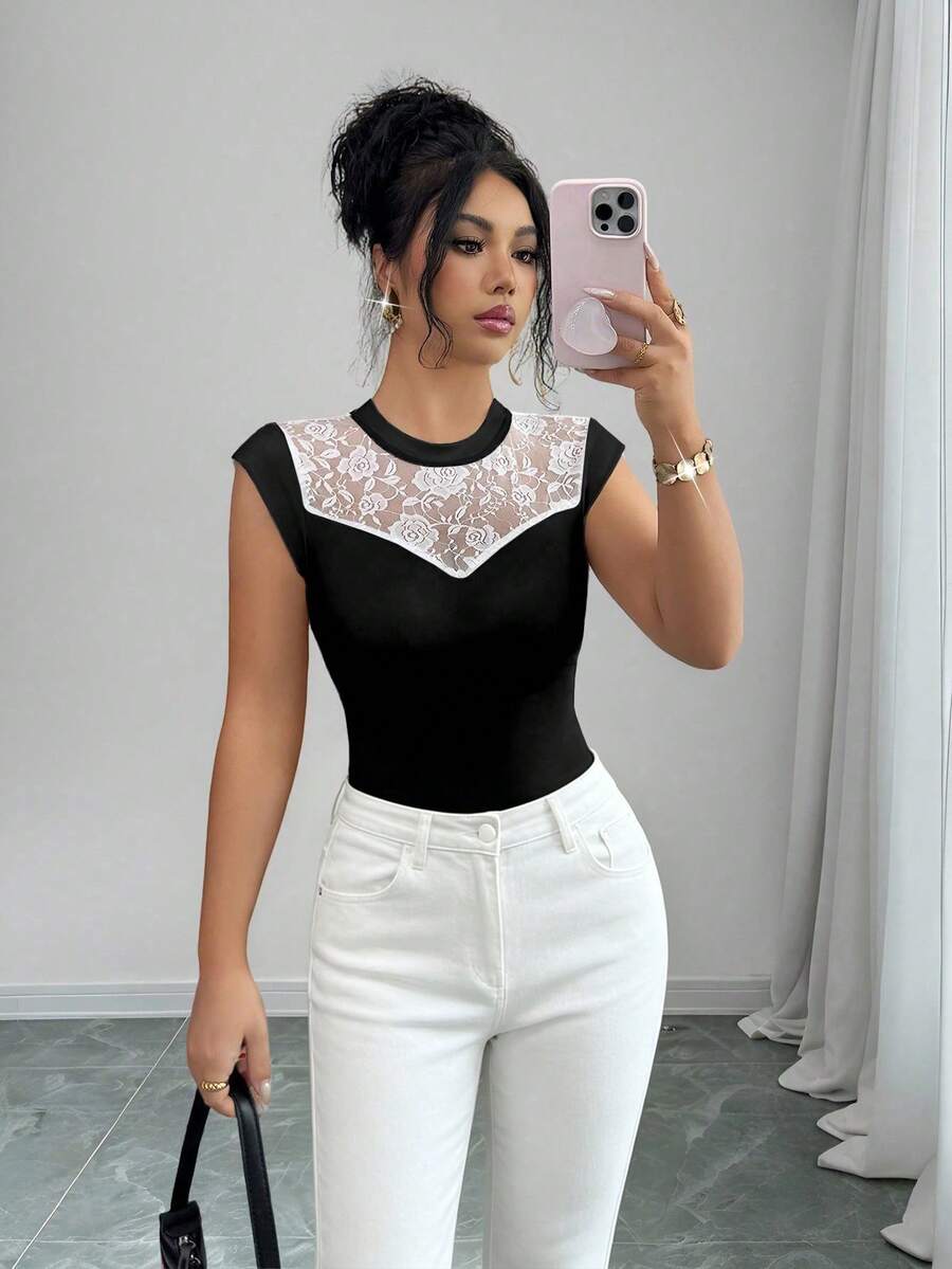 Elenzga Women's Fashion Round Neck Elegant Lace Patchwork Bodycon Camisole, Suitable For Daily Wear, Autumn/Winter & Spring/Summer - Multicolor - View 1