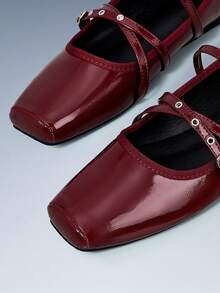 CUCCOO GRLICON 女士鞋履 小众设计感红色亮面方头鞋，双扣交叉玛丽珍鞋，复古平底小皮鞋 - 紅色 - 查看 4