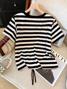 Women's V-Neck Applique Striped Print Casual Short Sleeve T-Shirt - Black and White - View 2