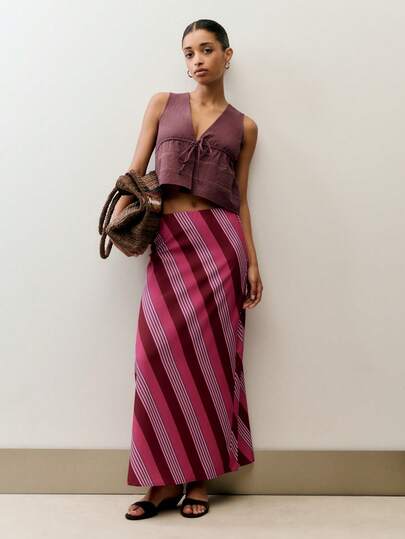 Nöista Striped Maxi Skirt. The Bold Diagonal Stripe While The Full-Length Hem. Spring, Summer, Holiday Look, Vacation, Coverup, Beachwear, Day A Day Look.