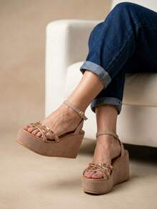 Platform Sandals With Rhinestones For Women, Elegant Sandals Ideal For Casual Outings In The Summer, Sandals That Will Elevate Your Look Anywhere, With Comfortable Platform Soles. - Maquillaje - View 2
