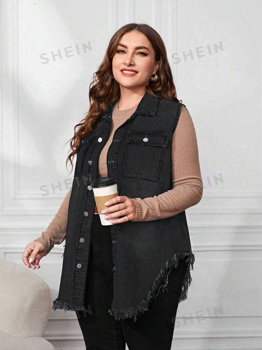 SHEIN Essnce 大尺碼扣環毛邊牛仔背心外套,附口袋 - 黑色 - 查看 1