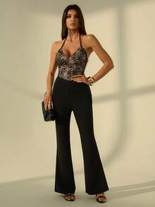 SHEIN Tall Bộ jumpsuit nữ màu đen phối ren dáng xòe, kiểu cổ yếm thanh lịch, jumpsuit sang trọng cho nữ, trang phục dự tiệc sang trọng, trang phục đi club màu đen, trang phục hẹn hò gợi cảm, jumpsuit ren, jumpsuit ôm sát, trang phục mùa xuân cho nữ. - màu đen - Xem 6