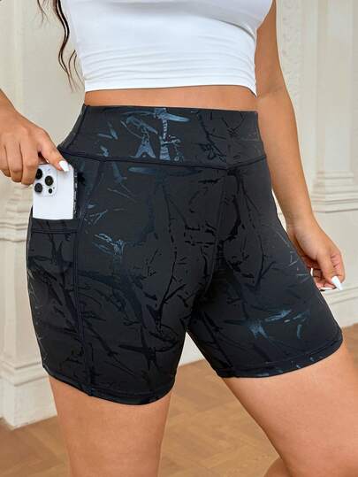 SHEIN Rhythm Era Quần đùi thể thao bó sát cỡ lớn với họa tiết rách, quần nâng mông thời trang.