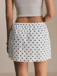 Poéselle Quần culottes nữ mùa hè, kiểu dáng thường ngày, thoải mái khi đi nghỉ mát và đi làm, họa tiết chấm bi, cạp chun, dáng rộng, có túi hai bên. - Đen và trắng - Xem 7