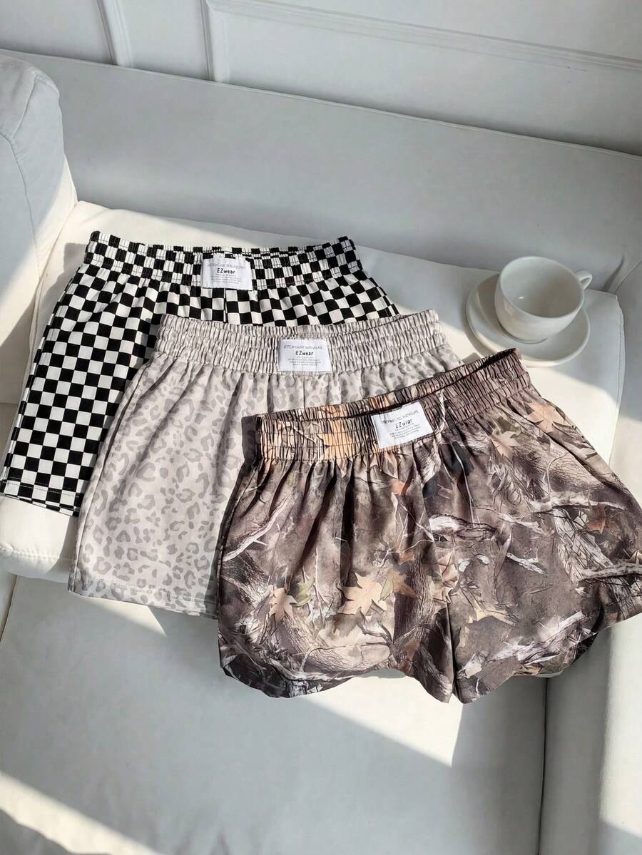 Comfortcana 三件套舒适迷彩印花、复古豹纹印花、赛车格纹图案女士休闲短裤，梭织面料，适合日常穿着，迷彩印花短裤套装 - 彩色 - 查看 1