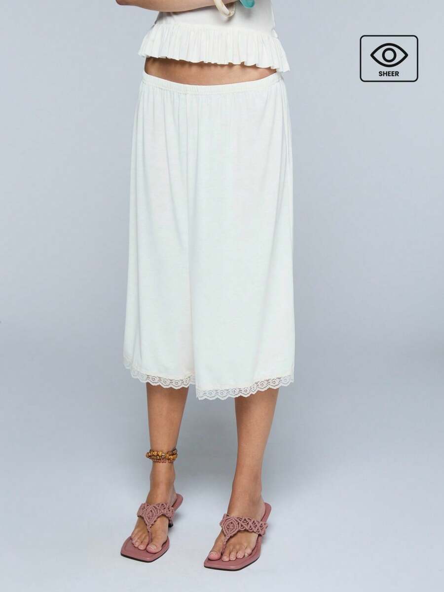 COUREZ 低腰阔腿针织短裤，蕾丝边饰 / Y2K 夏季女装 春季女装 夏季服装 度假装 夏季短裤 女士短裤 - 白色 - 查看 1