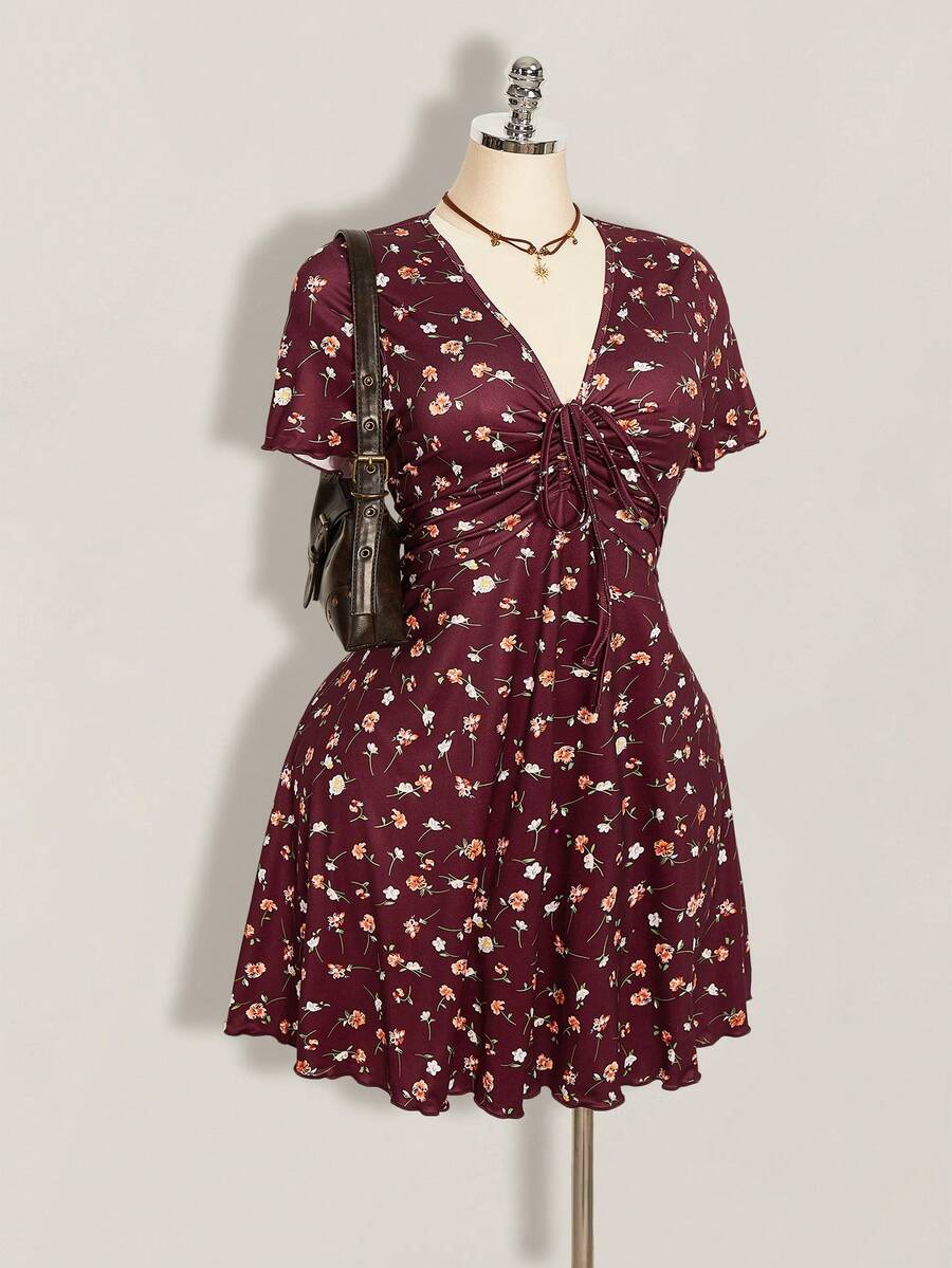 SHEIN ICON 大码女式碎花褶皱休闲短袖连衣裙 - 酒紅色 - 查看 1