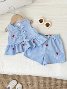 SHEIN 2件套女婴/幼儿可爱草莓条纹无袖上衣和短裤套装，女婴夏季服装，套装 - 藍白色 - 查看 1