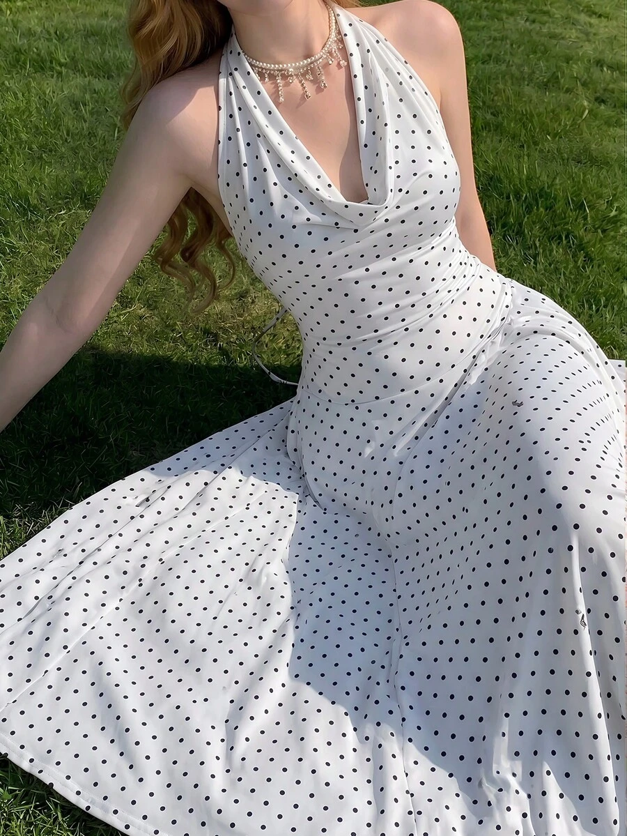 Modelyn Vestido de punto midi con lunares para vacaciones de verano en la playa, con tres formas de usarlo: hombros descubiertos, escote de corazón y cuello recogido - Blanco - Ver 1