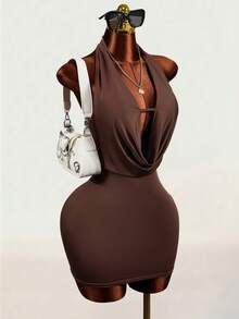 Mistrie Vestido mini para mujer con escote drapeado sexy con cuentas y espalda descubierta, Primavera/Verano 2026 - Marrón - Ver 2