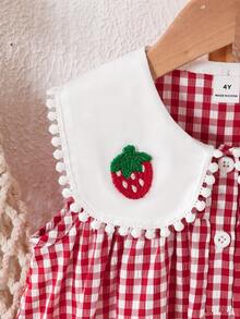 SHEIN Elladie kids 这款少女休闲红色格子连衣裙饰有可爱的3D草莓花朵，圆领开襟设计，适合日常休闲、度假、通勤等场合，尽显优雅气质。 - 紅色 - 查看 7