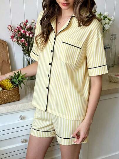 Snug Reverie Conjunto de pijama para mujer, minimalista y holgado, de manga corta y pantalón corto a rayas amarillas, conjunto de ropa de dormir de 2 piezas, elegante ropa de casa, primavera/otoño