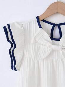 SHEIN 青少年女孩 2件/套可愛夏季返校海軍藍套裝，蝴蝶結裝飾圓領短袖白色上衣&直筒長褲，休閒校園風 - 藏蓝色 - 查看 4