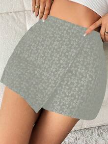 GlowEve Textured Jacquard Elegant Commuter Solid Color Skort, Valentine's Day - Green - View 5