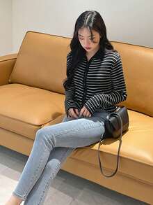 DAZY 女款素色緊身牛仔褲，韓系小碼版型 - 藍色 - 查看 4