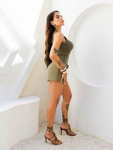 Maju Mazalli 女式简约休闲纯色短裤 - 軍綠色 - 查看 4
