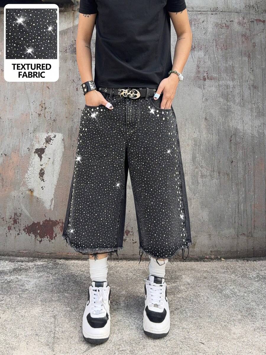 Manfinity EMRG Men's Summer Casual Fashion Street Rhinestone Frayed Hem Loose Bermuda Denim Shorts - Black - View 1